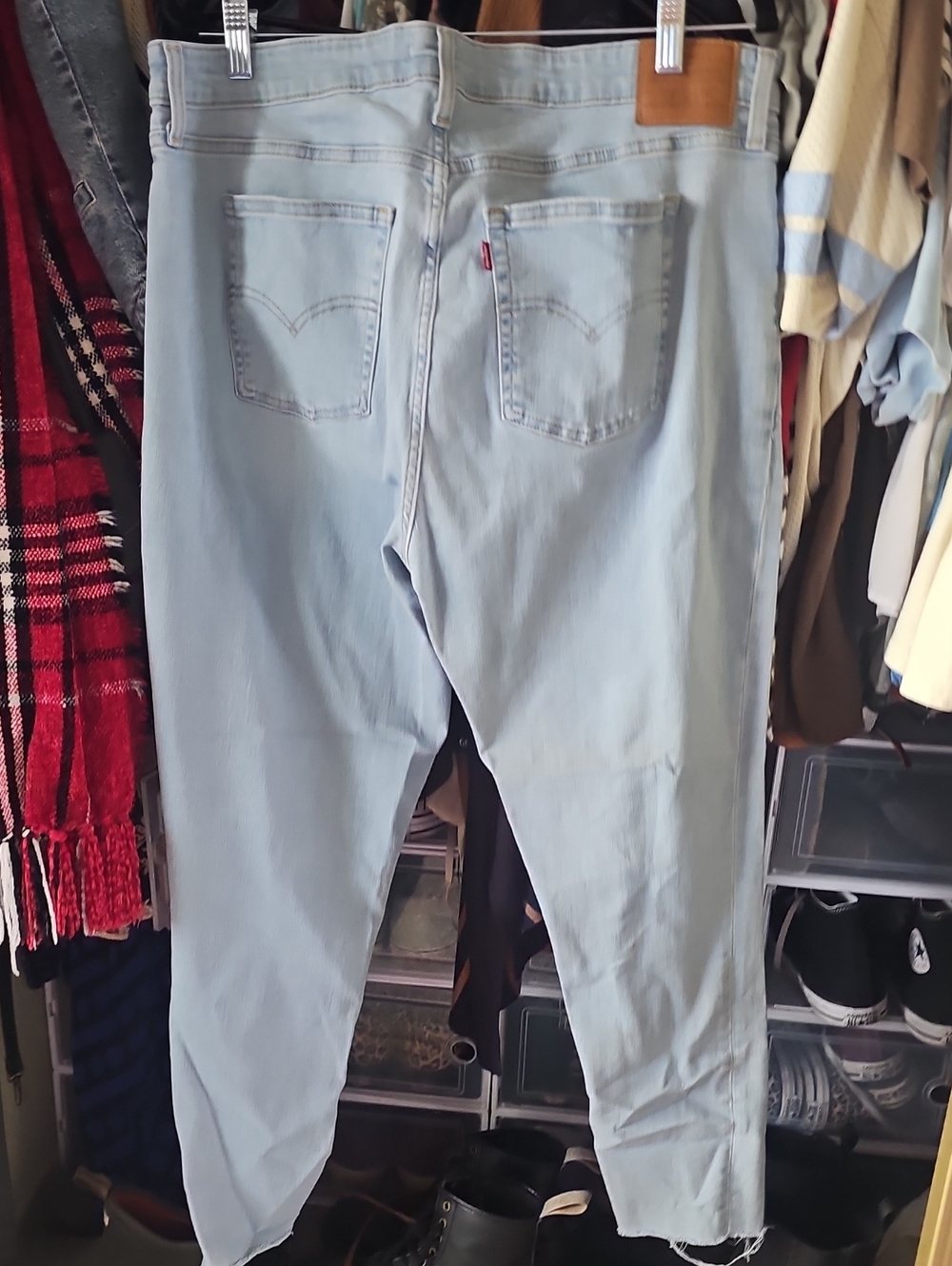 Levi's Light Blue Cropped Women’s Jeans